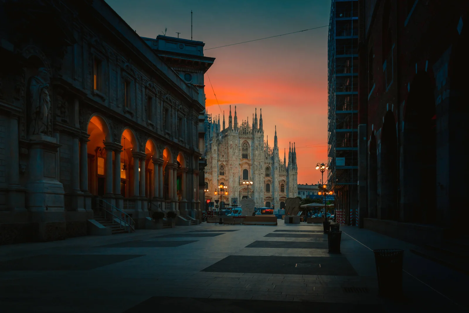 The Duomo di Milano at dusk